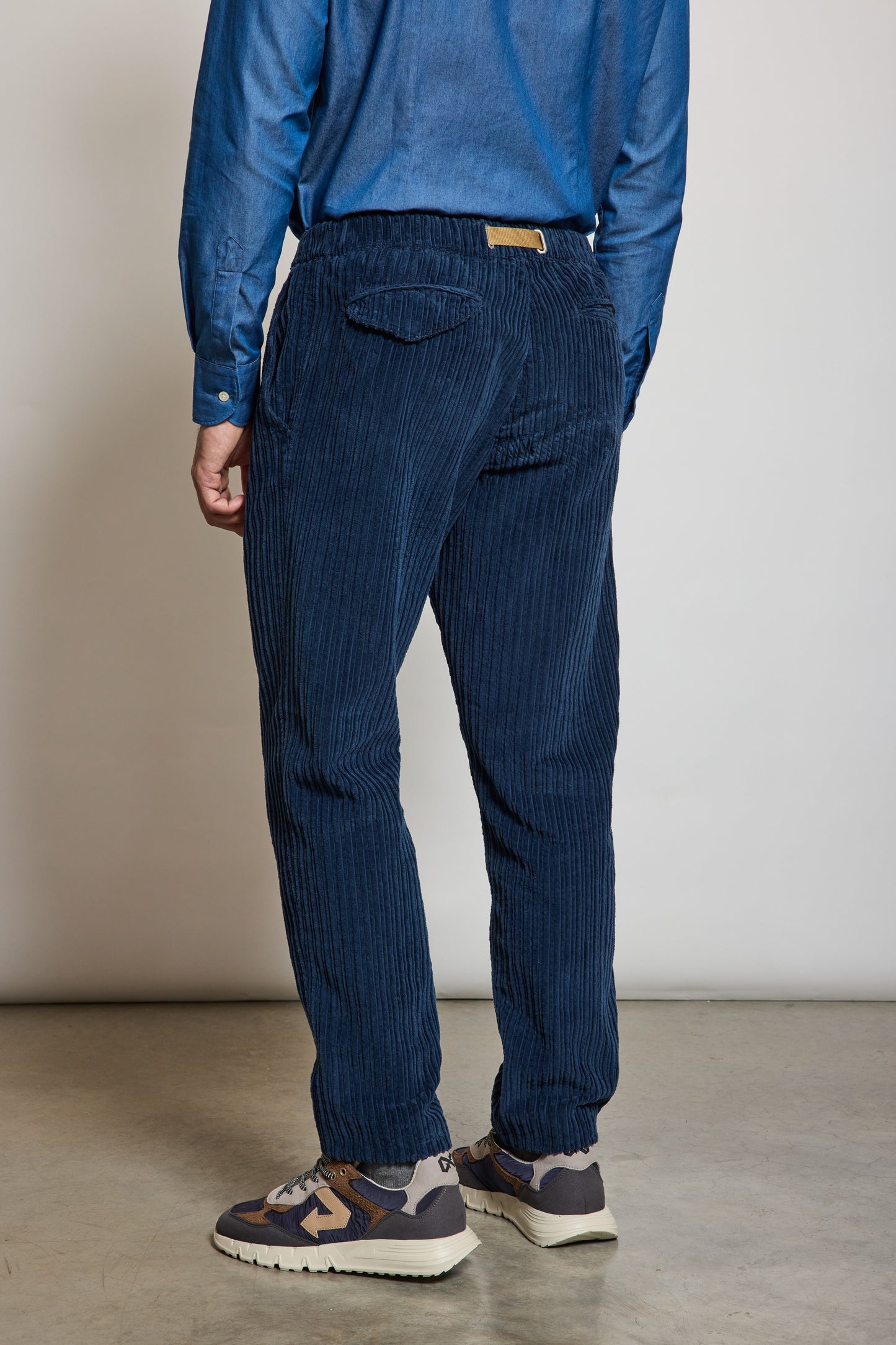 PANTALON EN VELOURS JEAN