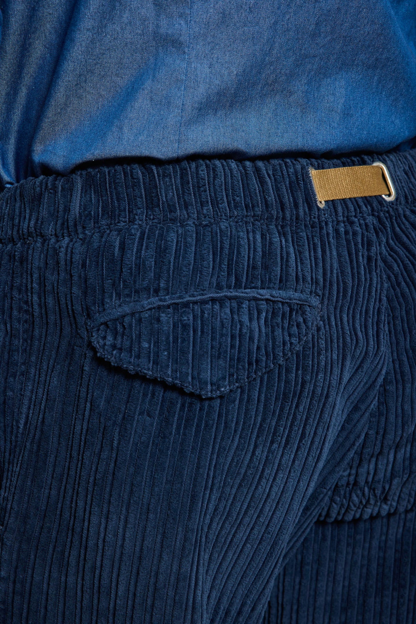 PANTALON EN VELOURS JEAN