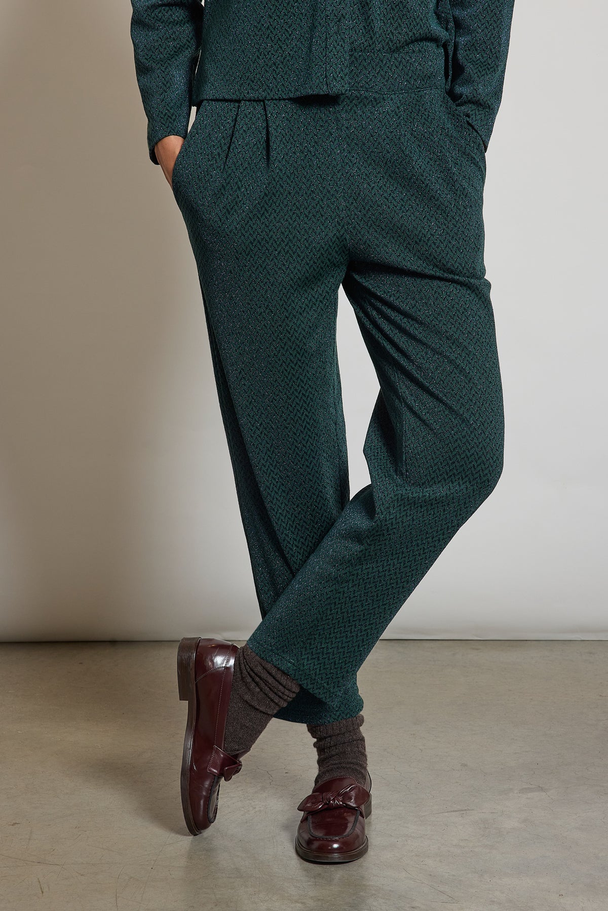PANTALON EN LUREX VERT