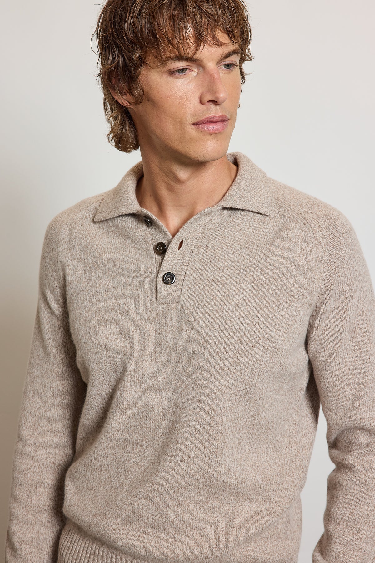 POLO EN LAINE BEIGE