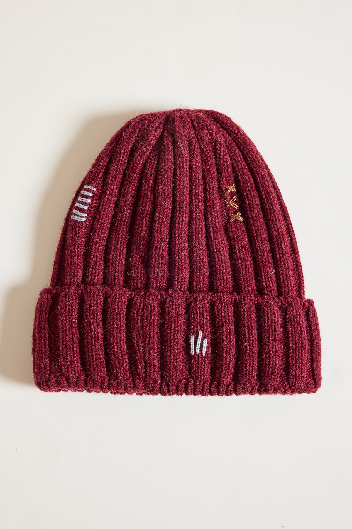BONNET BRODÉ BORDEAUX
