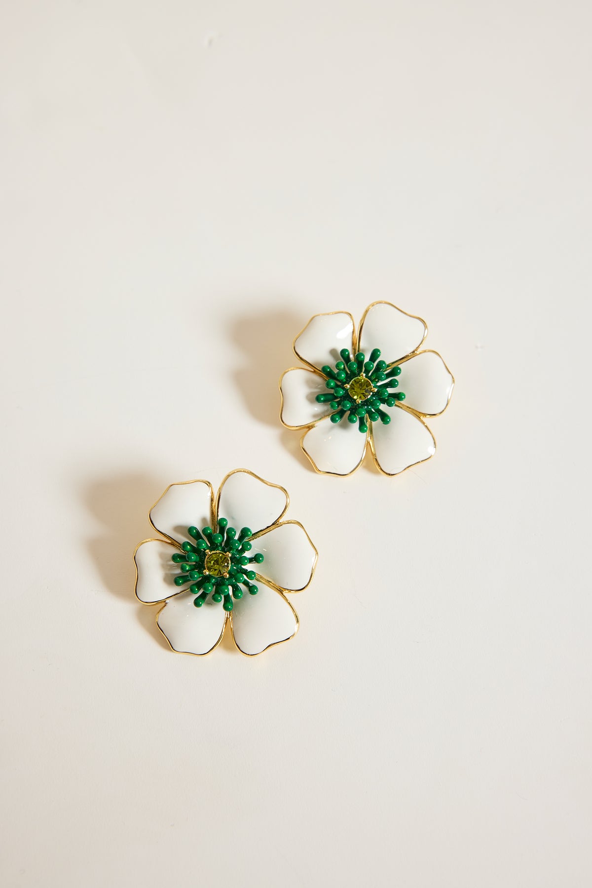 BOUCLE D'OREILLE FLEURS CLIP BLANCHES
