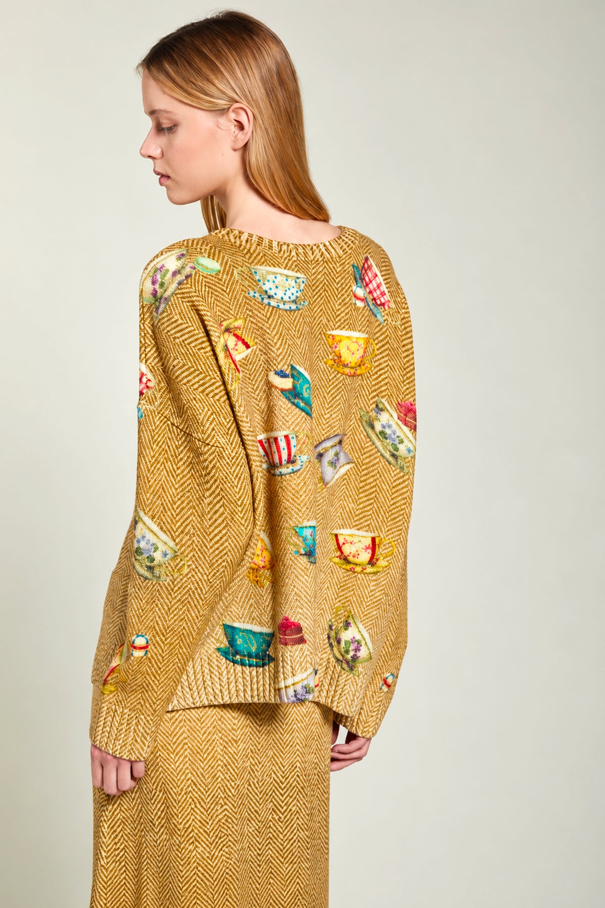 TEA TIME SWEATER BEIGE