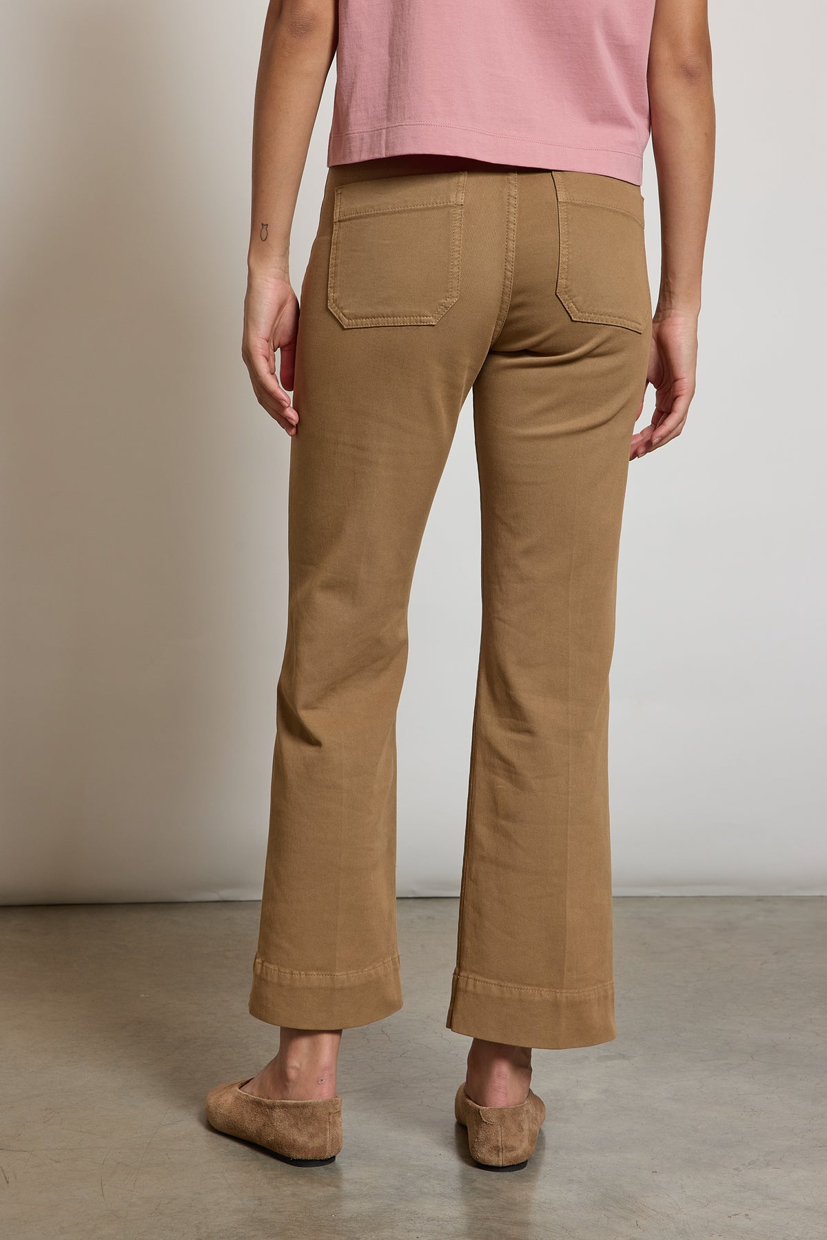 PANTALON COURT FLARE EN DRILL CAMEL