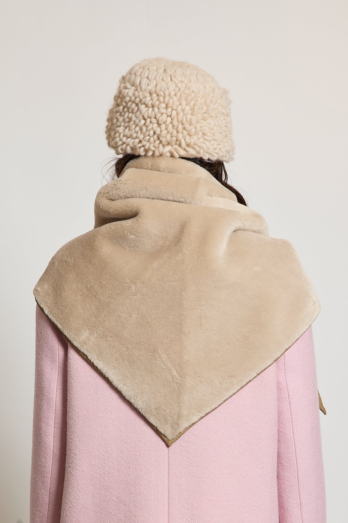 TRIANGLE BEIGE