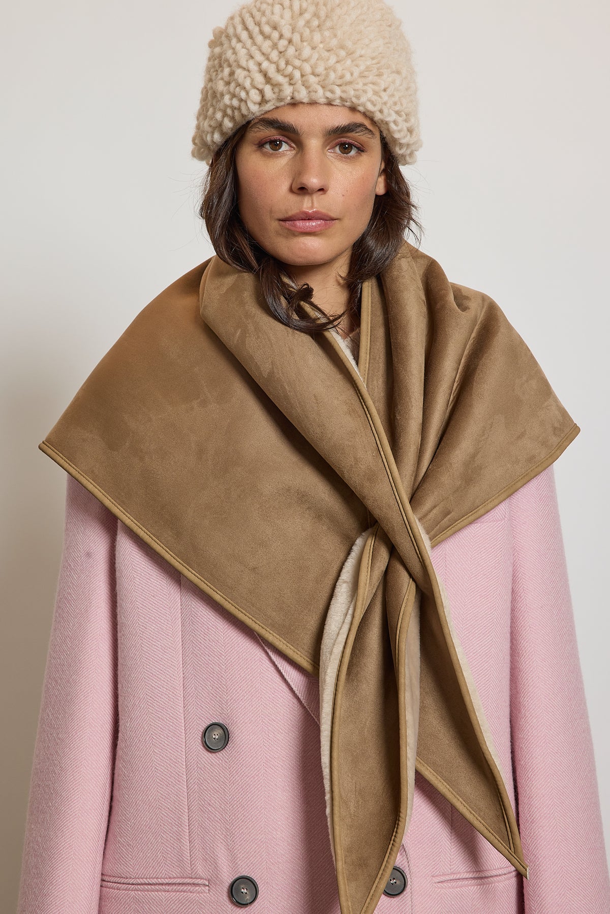 TRIANGLE BEIGE