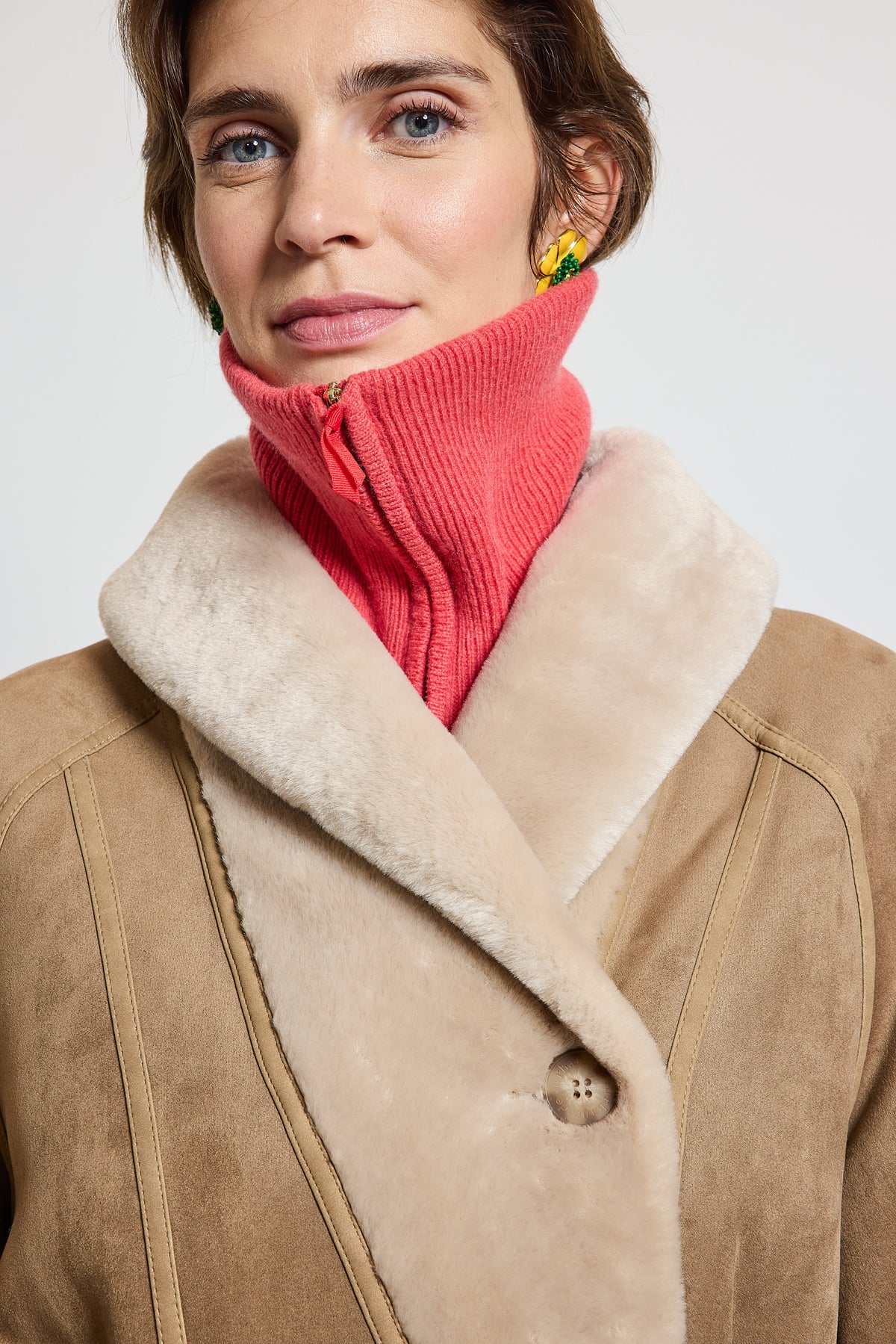 COAT IN FAUX FUR BEIGE