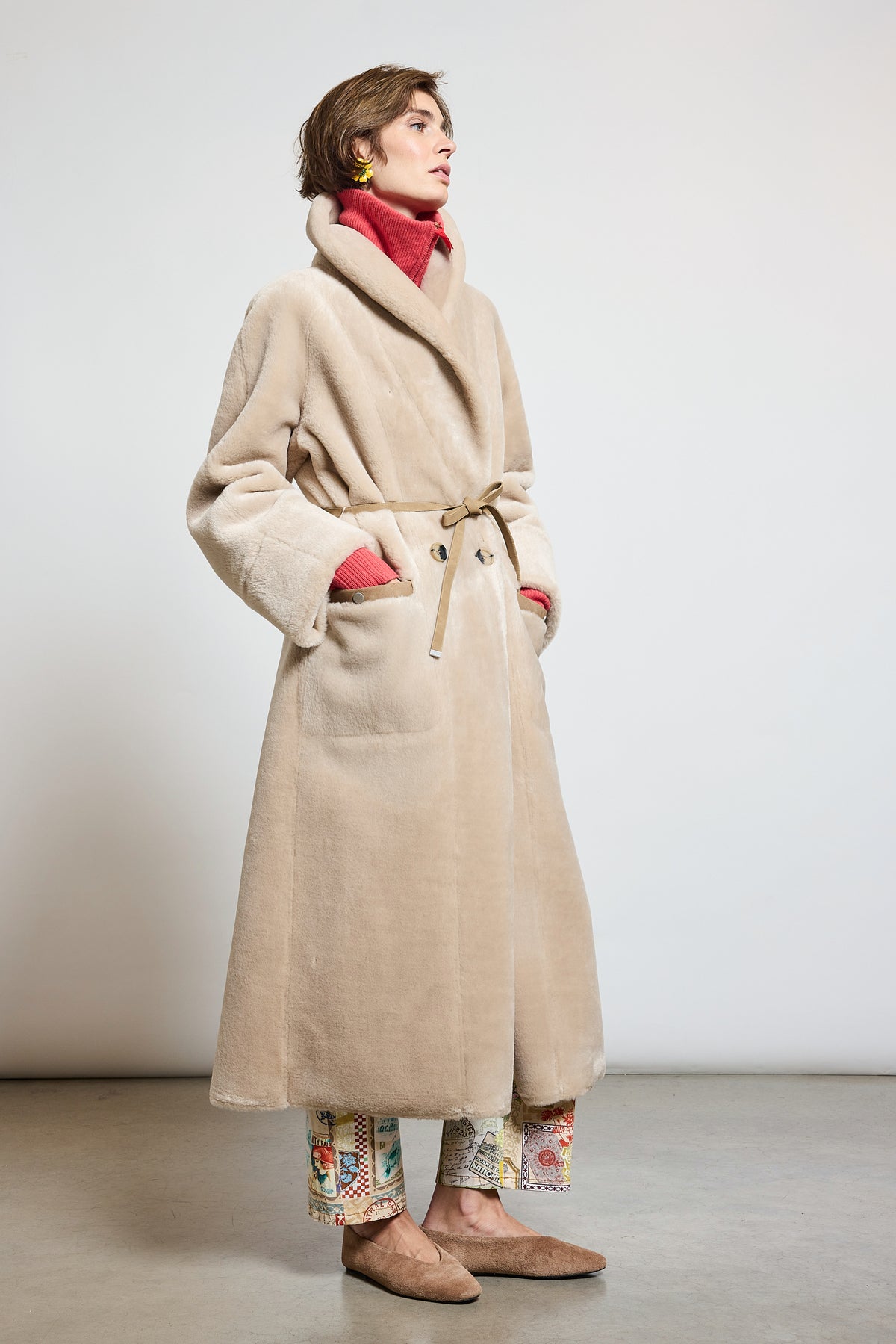 COAT IN FAUX FUR BEIGE