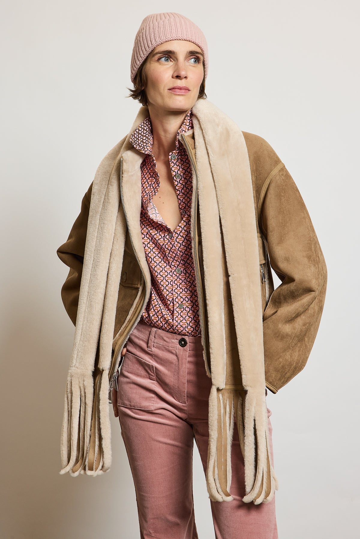 BLOUSON EN FAUSSE FOURRURE BEIGE