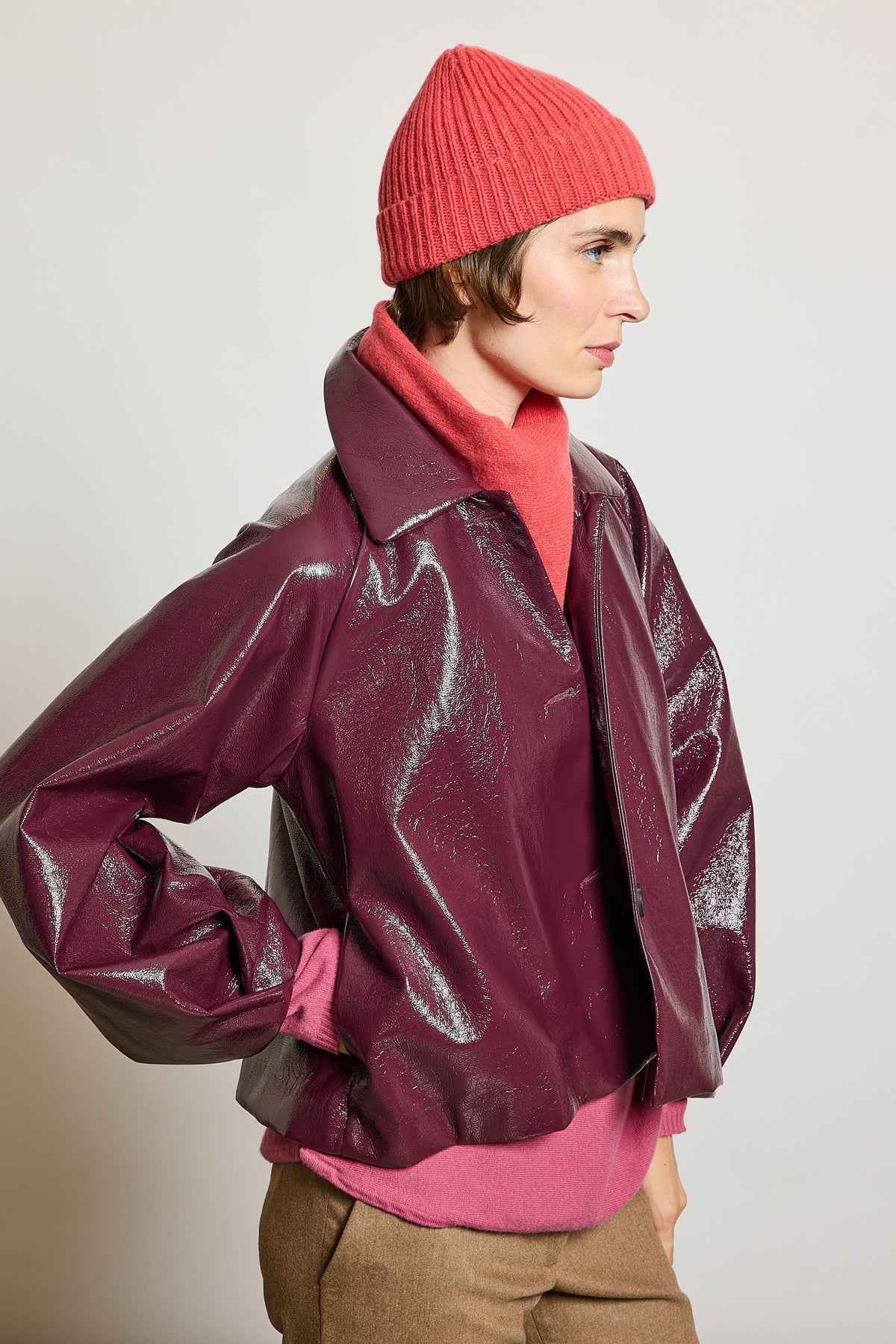 VESTE EN VINYLE VIOLET