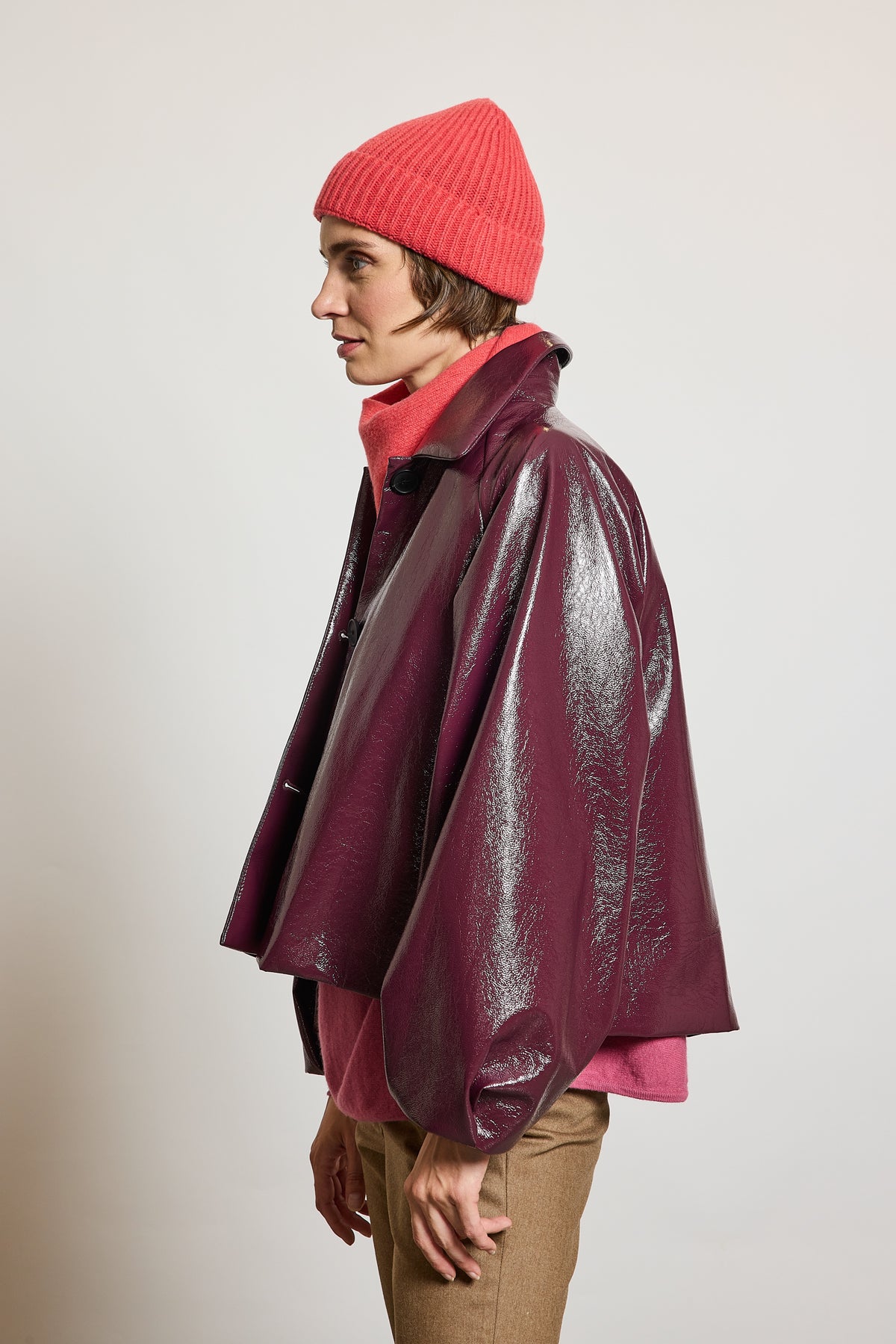VESTE EN VINYLE VIOLET