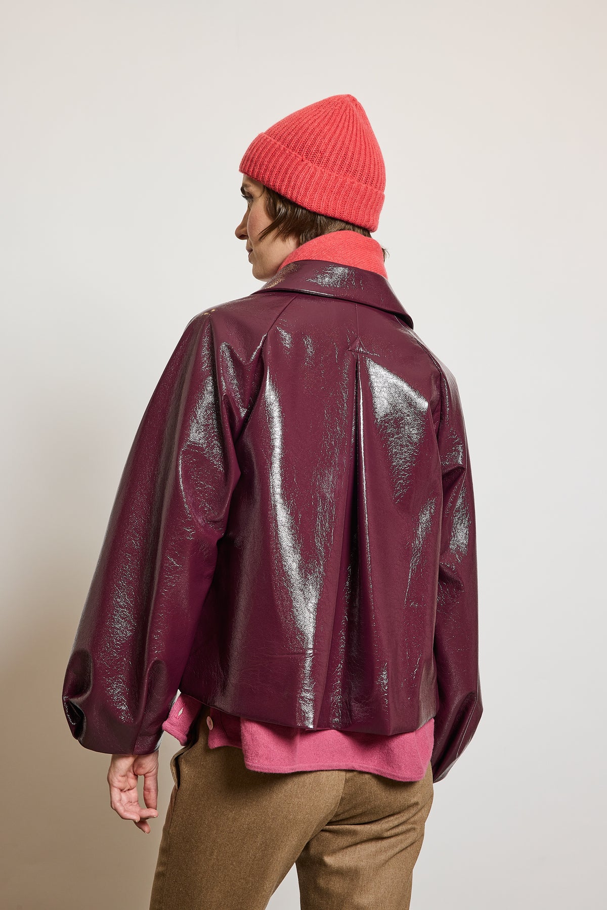 VESTE EN VINYLE VIOLET