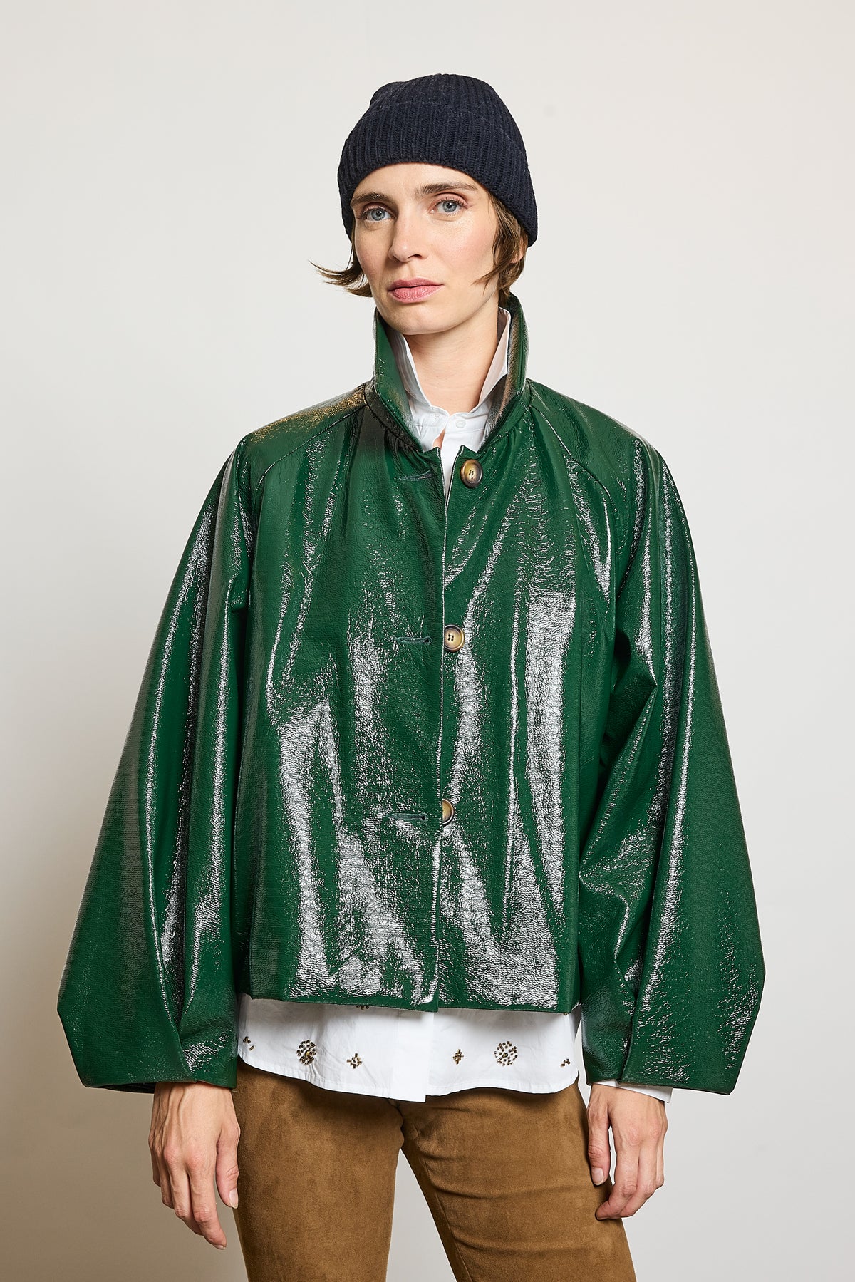 VESTE EN VINYLE VERT