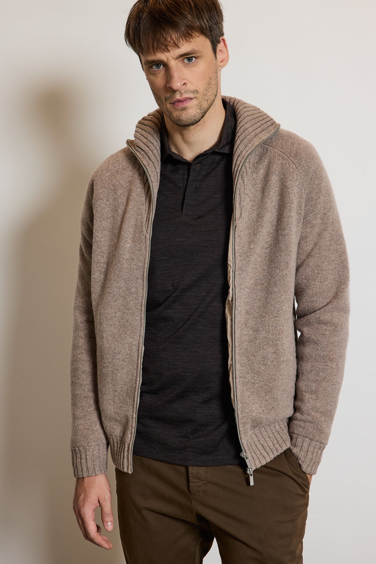 BLOUSON EN MAILLE TAUPE
