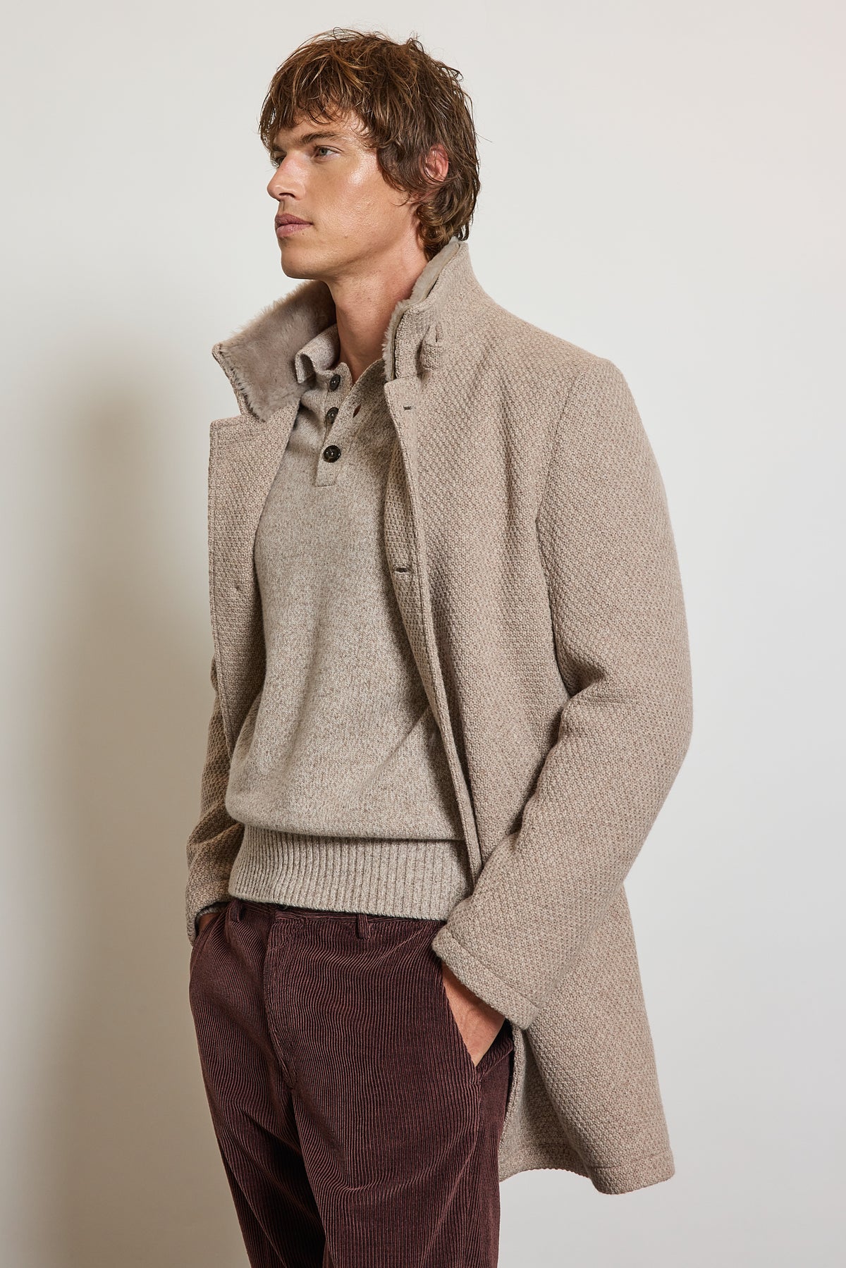 MANTEAU EN CAVIAR DE LAINE SABLE