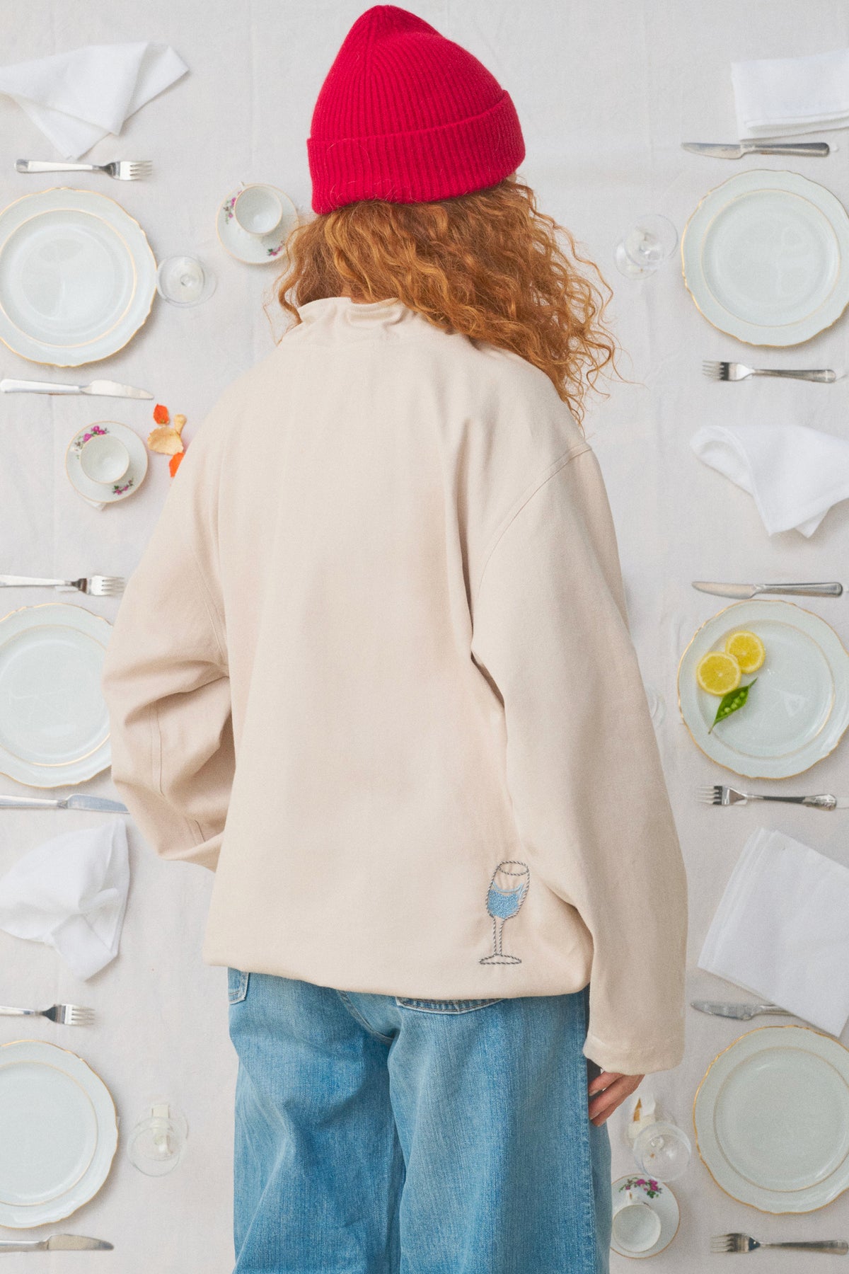 EMBOIDERED SWEATER CHALK