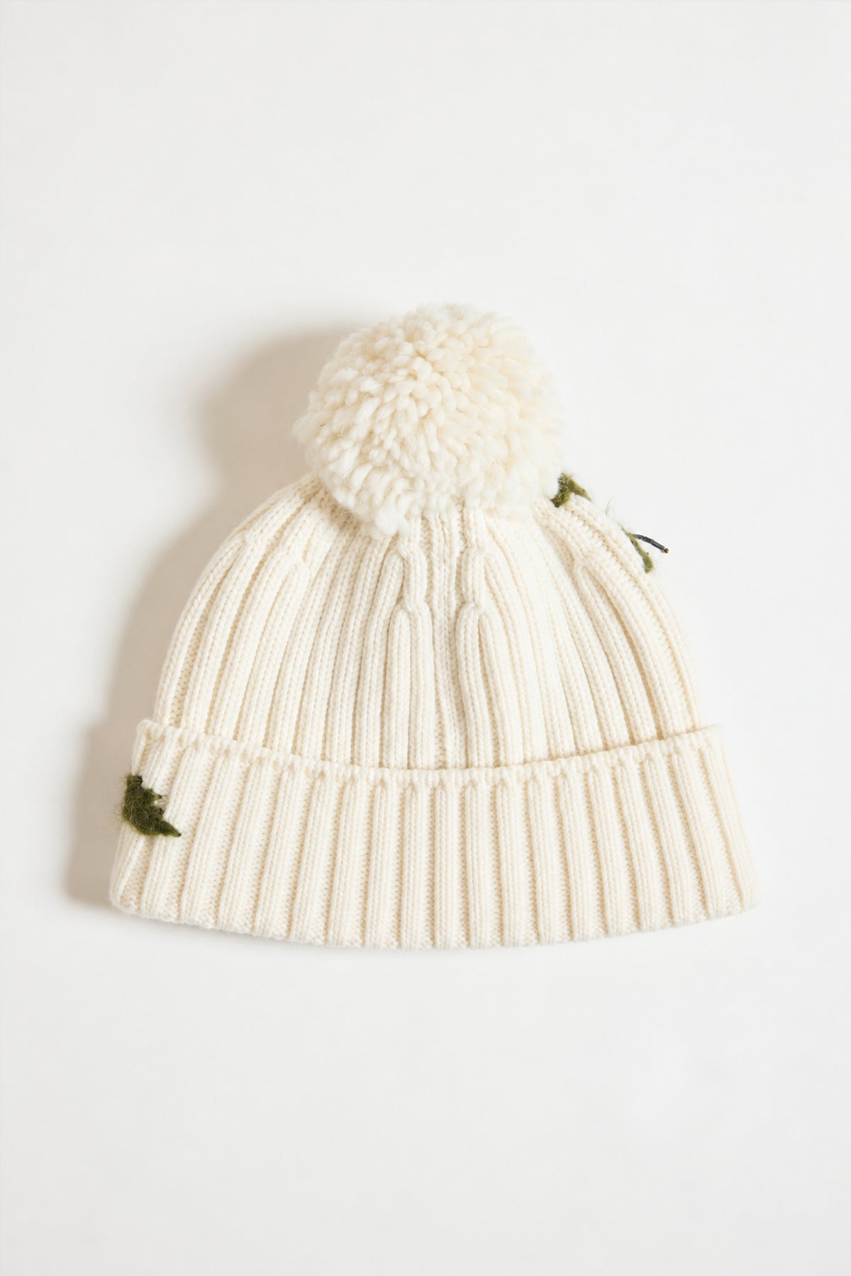 BONNET BRODÉ EN LAINE BLANC