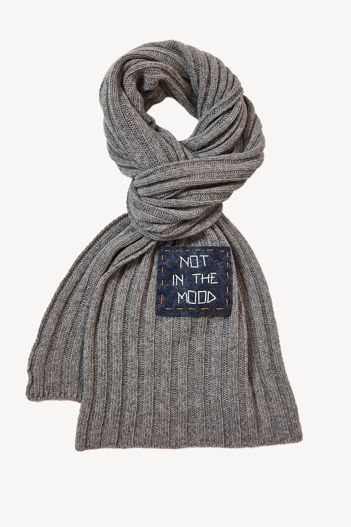 ÉCHARPE BRODÉE GRIS