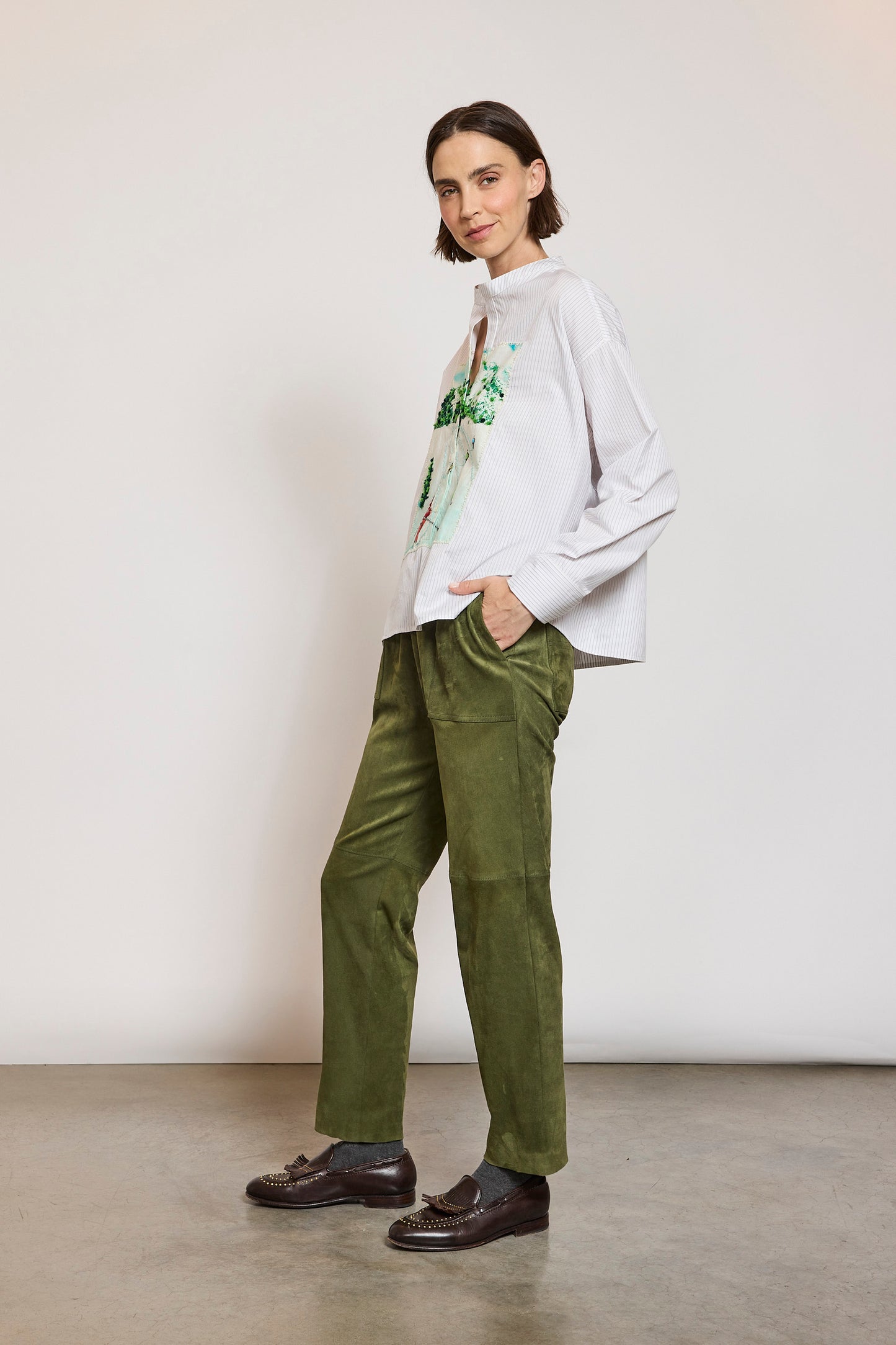 PANTALON EN PEAU STRETCH AVOCAT