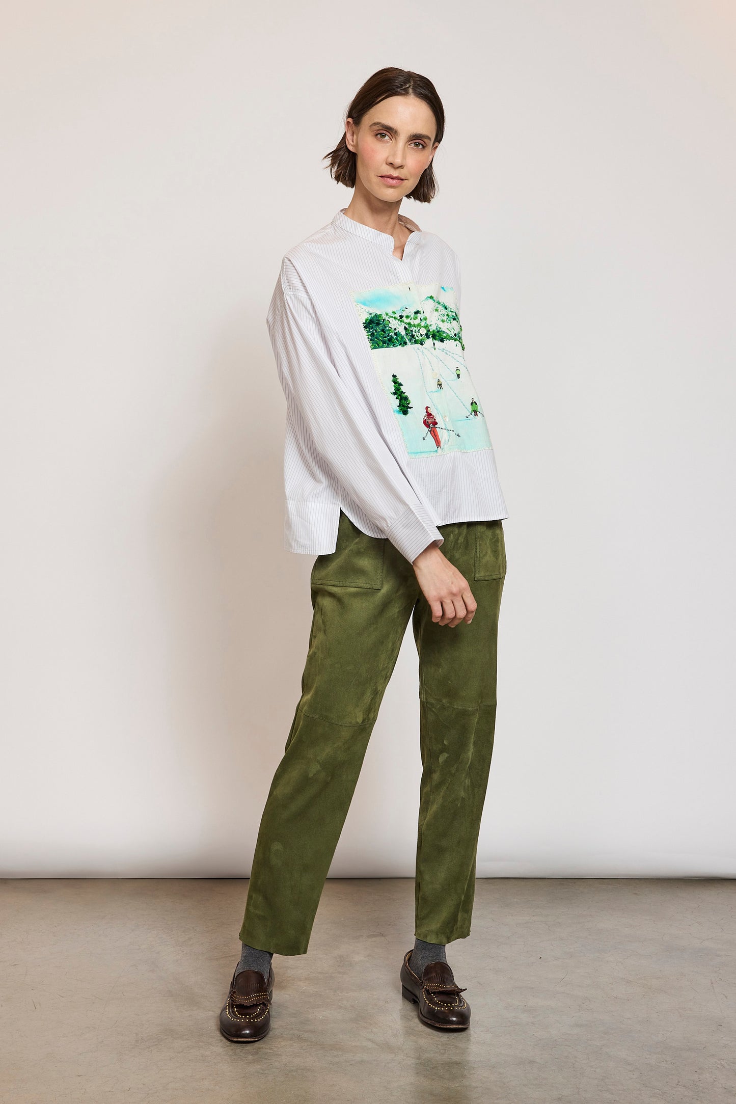 PANTALON EN PEAU STRETCH AVOCAT