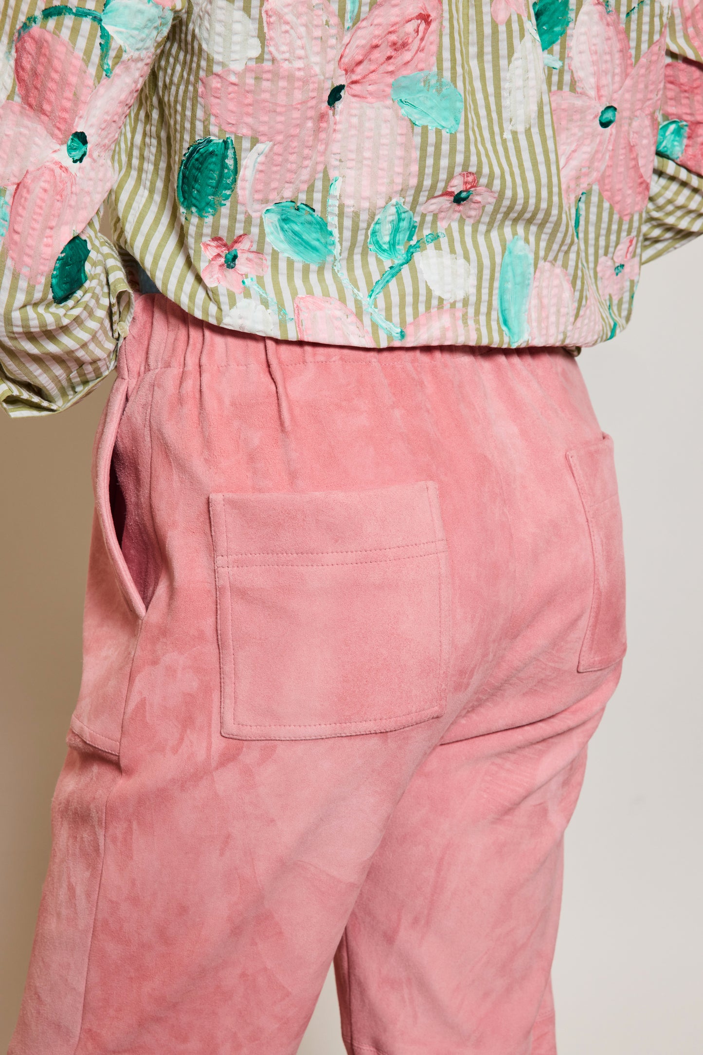 PANTALON EN PEAU STRETCH BUBBLE-GUM