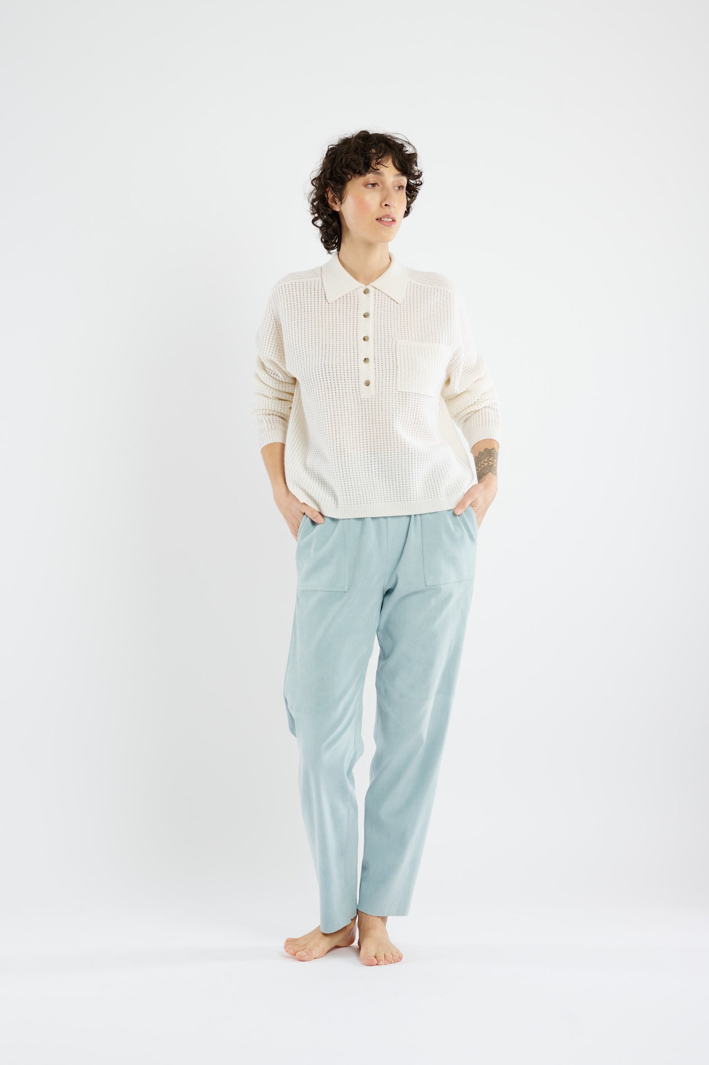 PANTALON EN PEAU STRETCH CIEL