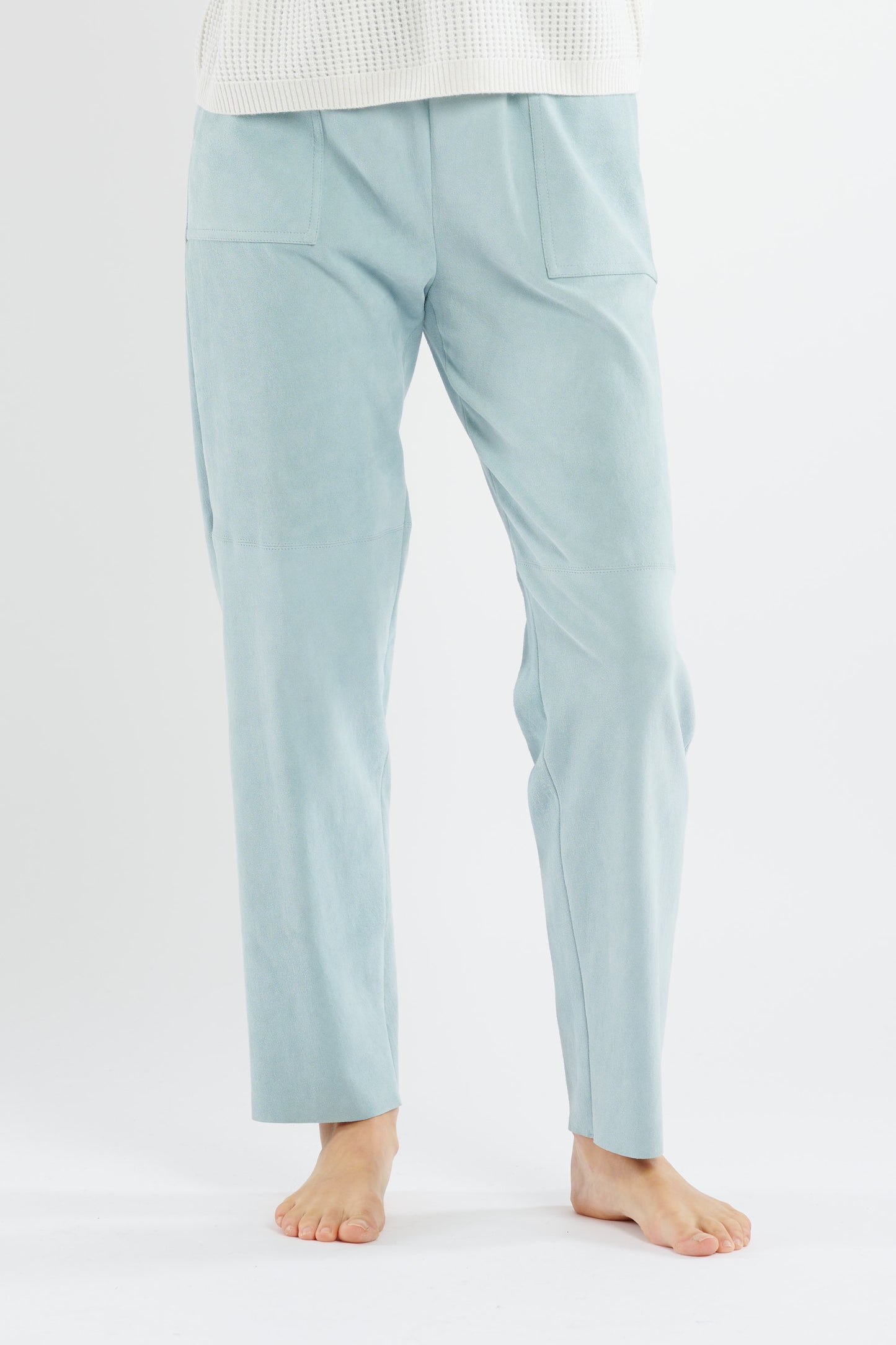 PANTALON EN PEAU STRETCH CIEL
