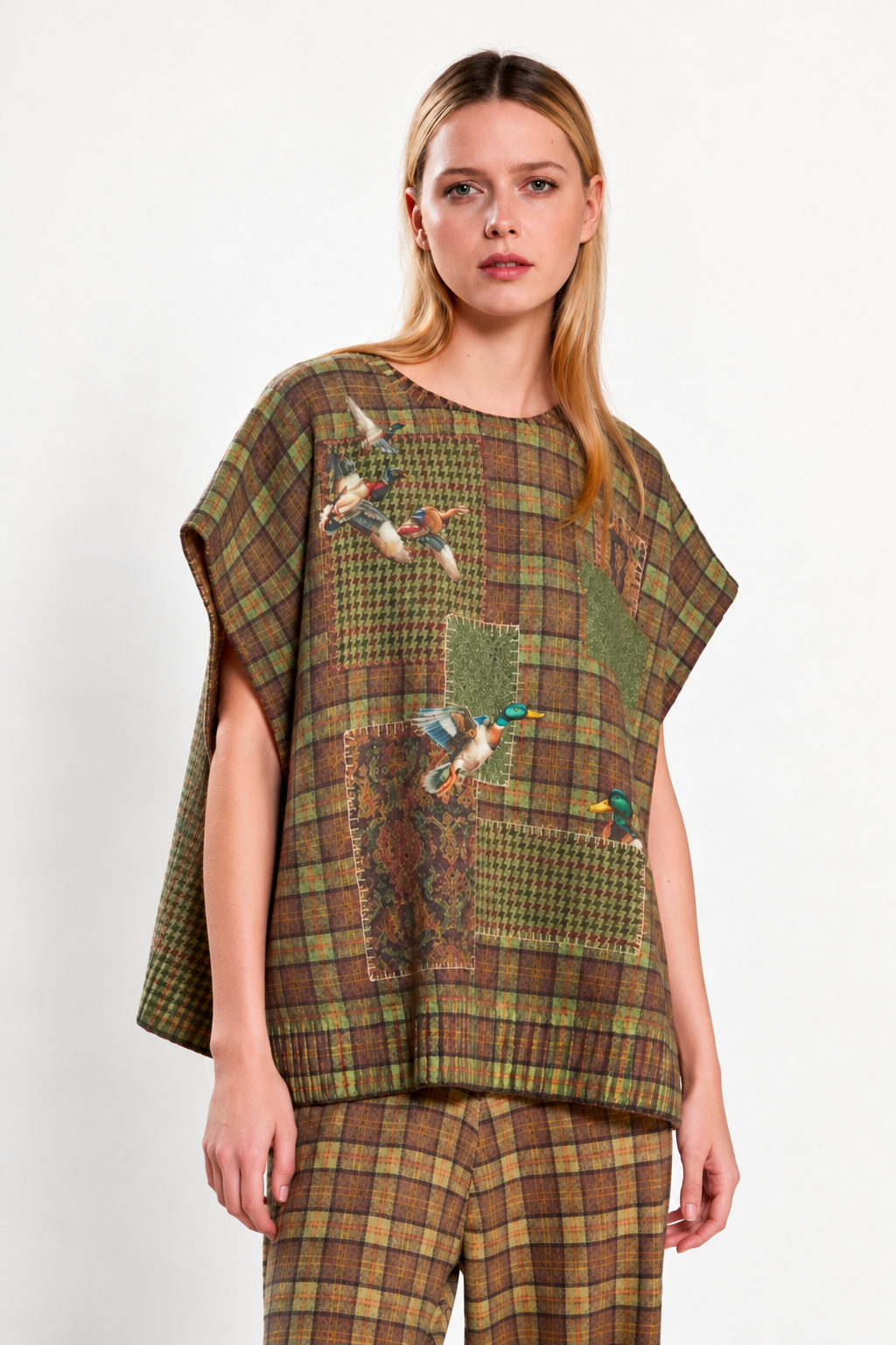 PONCHO CANARD EN LAINE KAKI