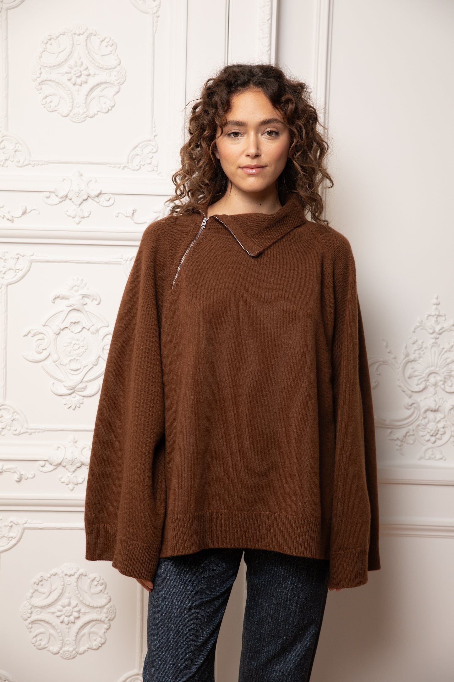 CAMIONNEUR EN LAINE NOISETTE