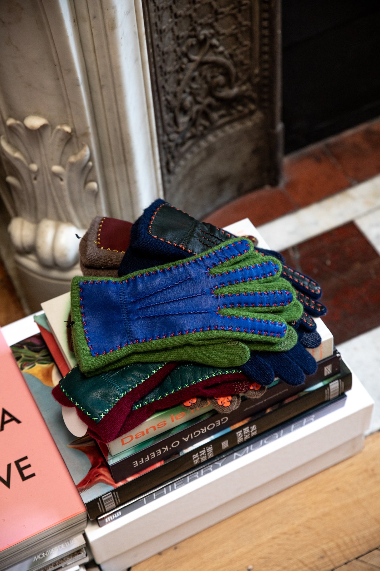 BI-MATERIAL GLOVES GREEN