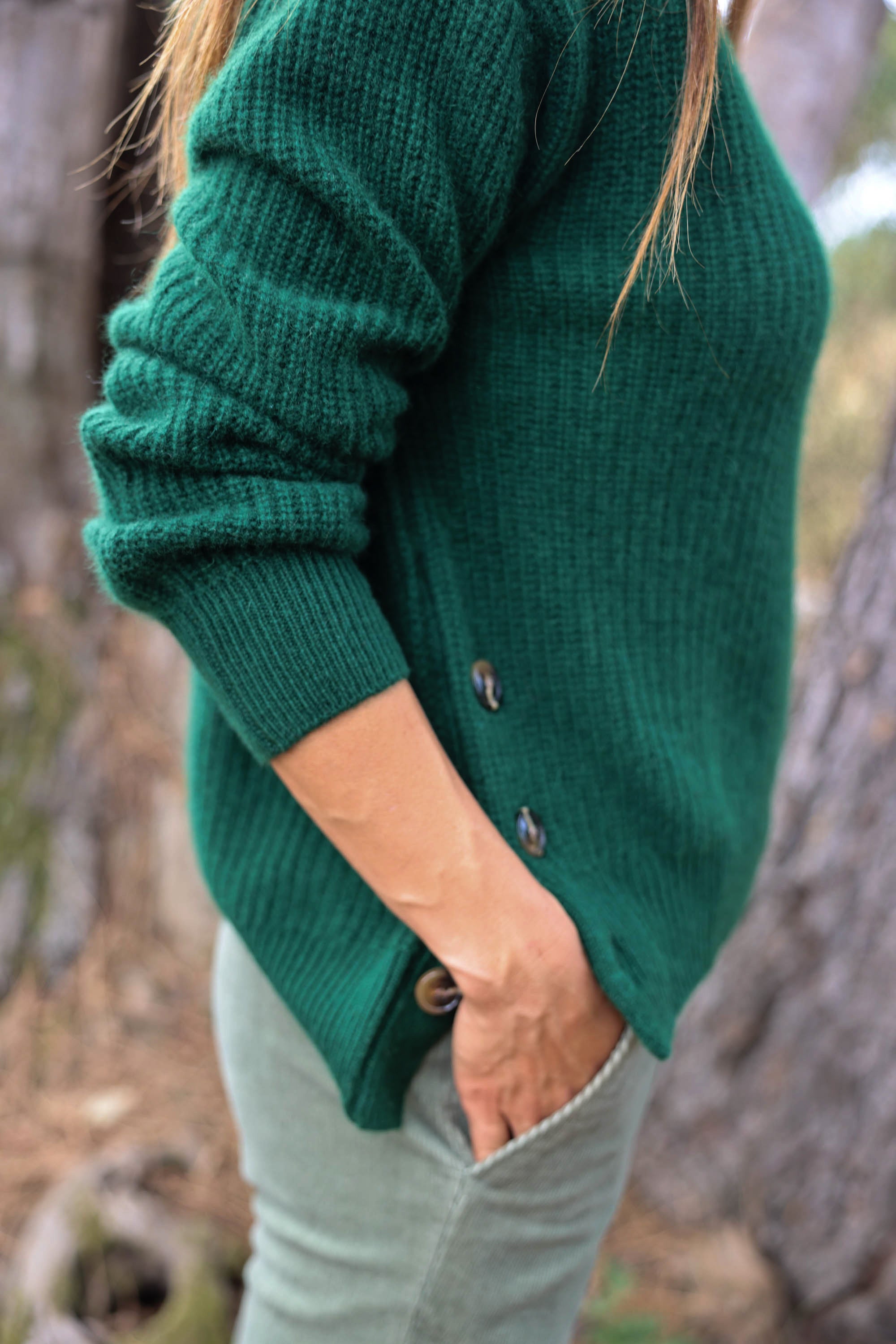 SIDE BUTTONED CASHMERE SWEATER Victoire Paris