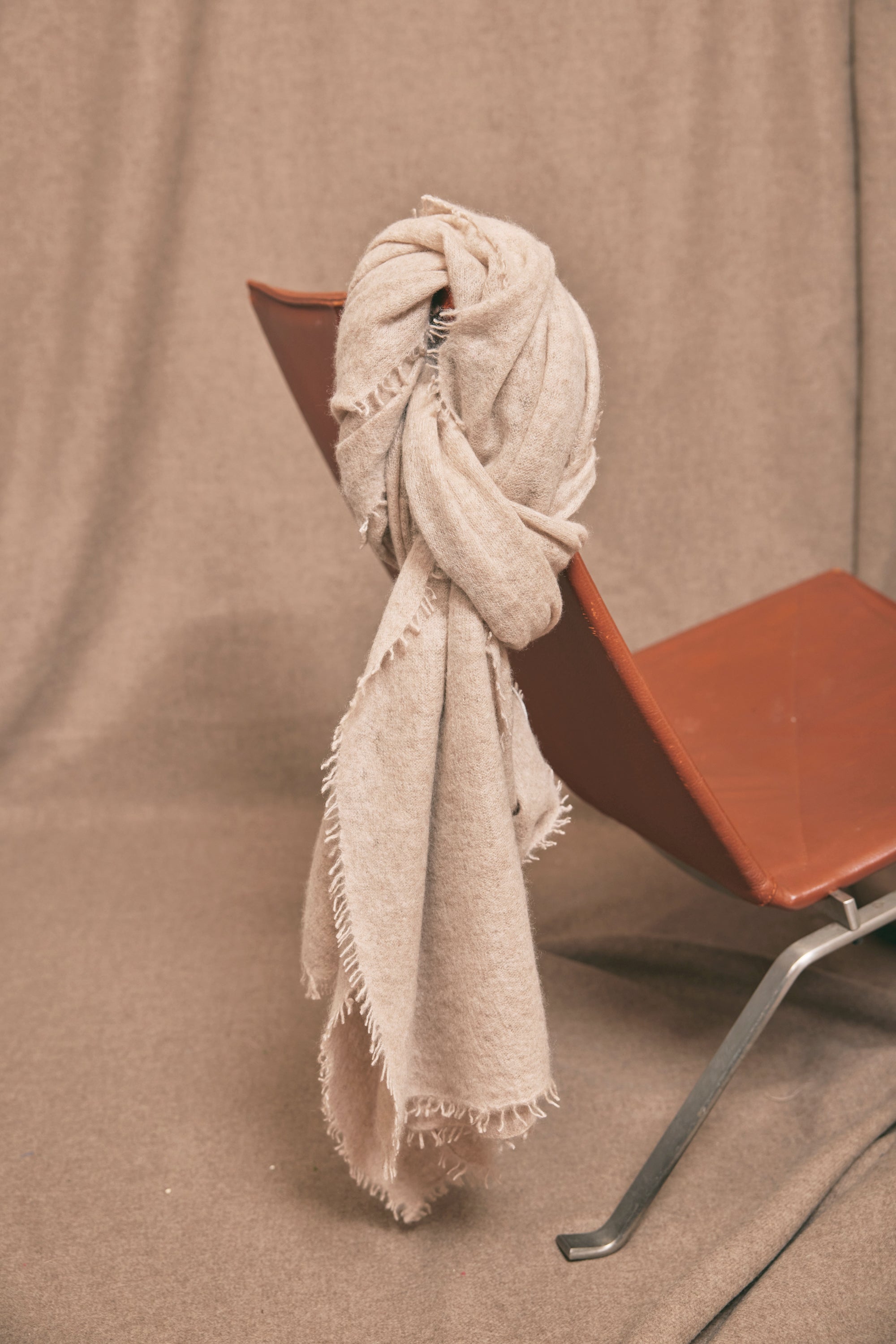 Thick cashmere shawl discount