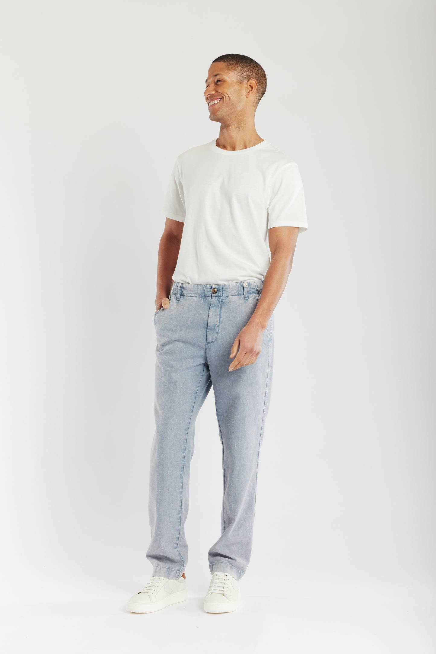 PANTALON DROIT CIEL GRISÉ