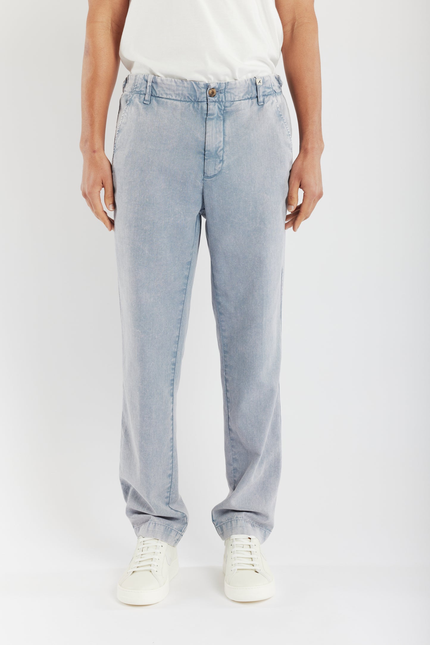 PANTALON DROIT CIEL GRISÉ