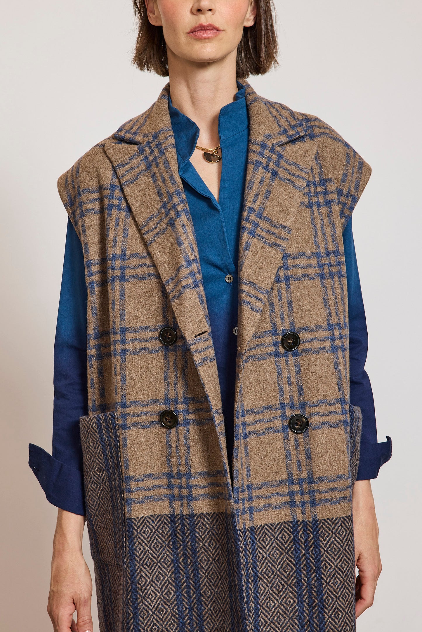 SLEEVELESS WOOL JACKET navy