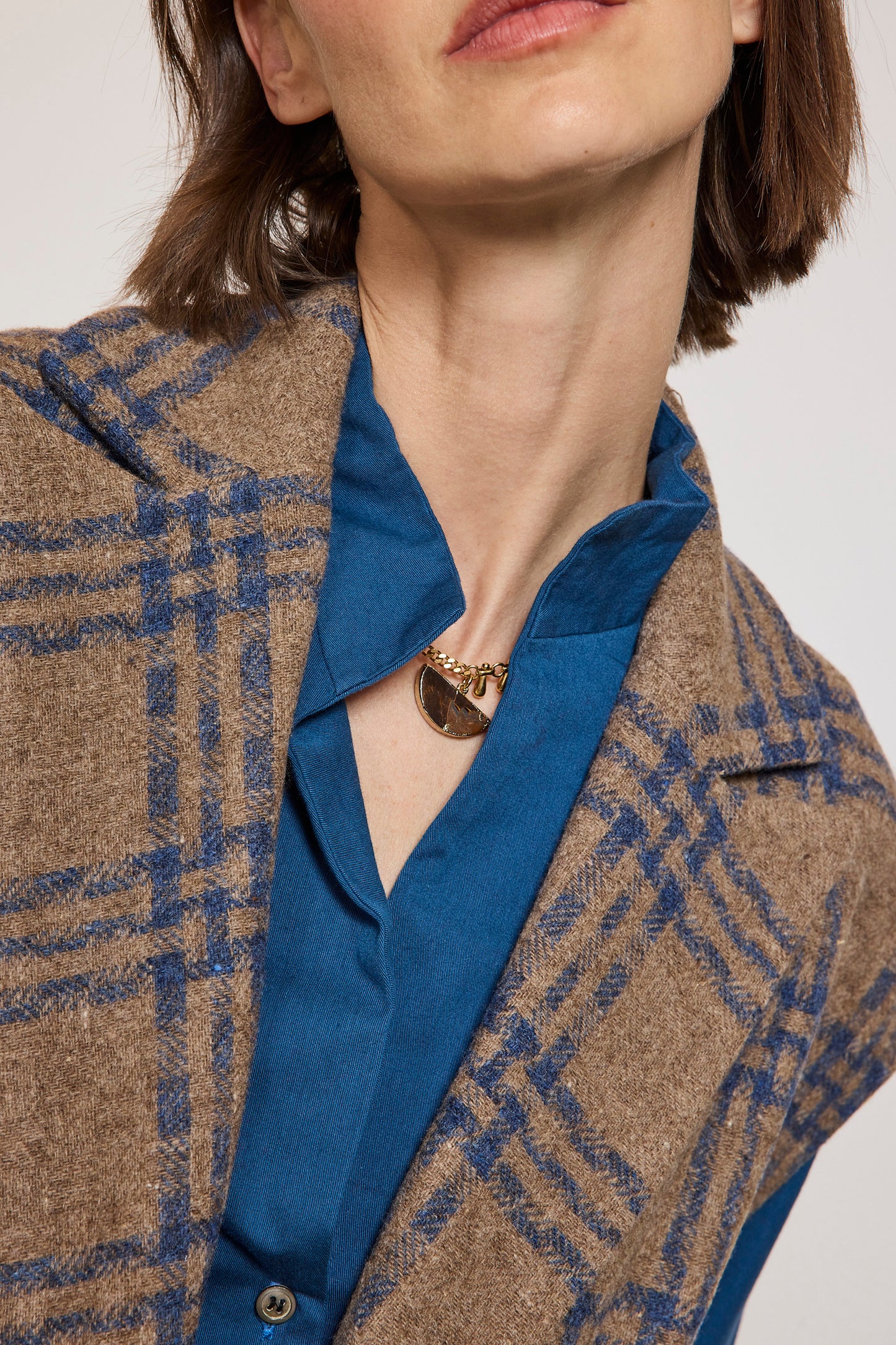 SLEEVELESS WOOL JACKET navy