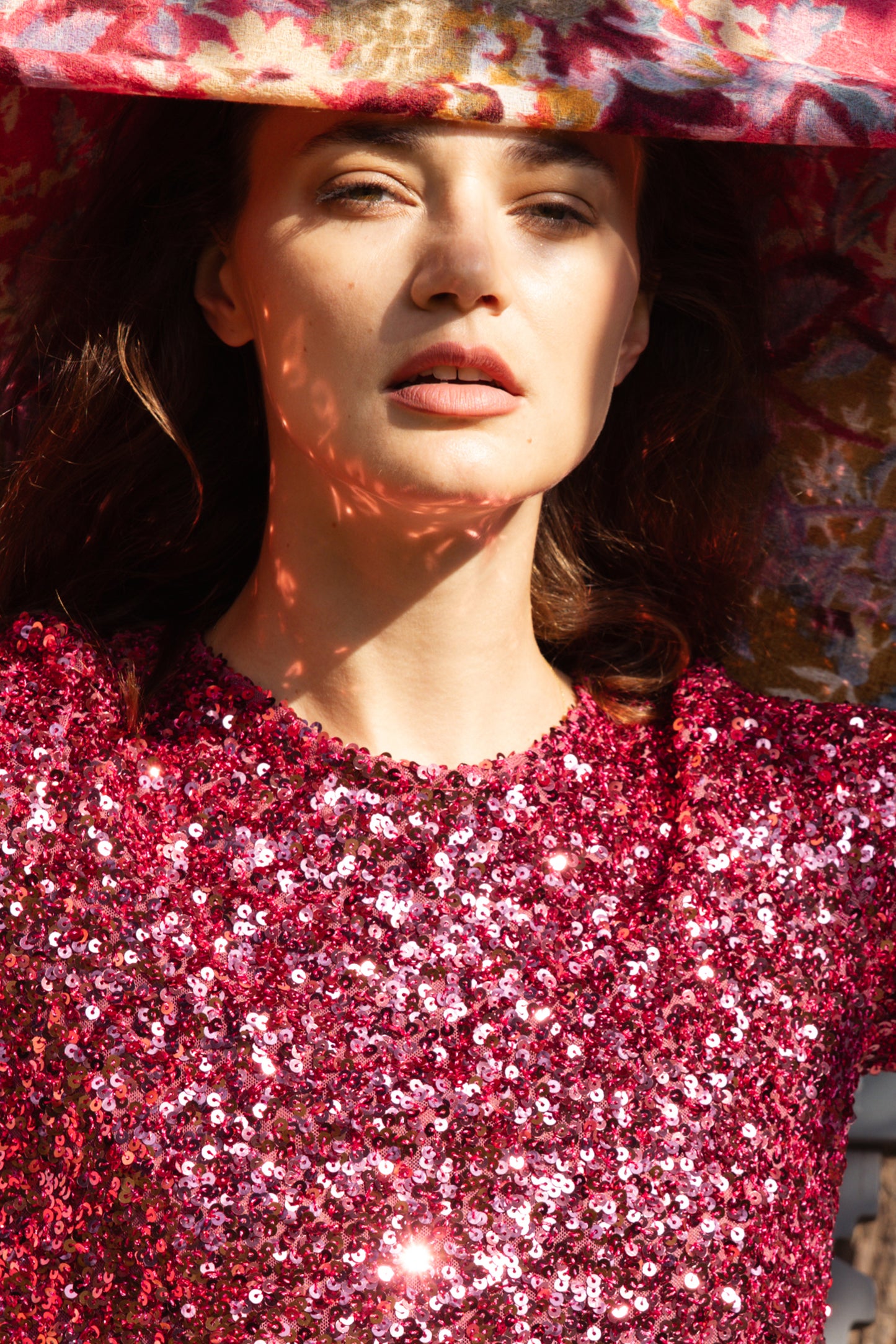 T-SHIRT À SEQUINS FUSCHIA